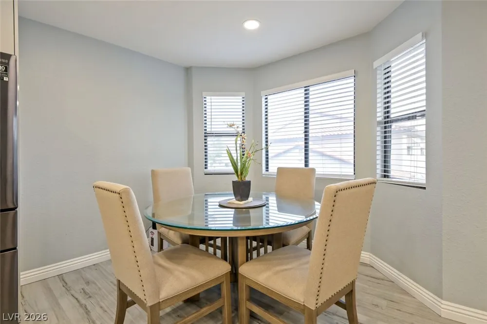2720 Beaver Creek Court #202 Las Vegas, NV 89117