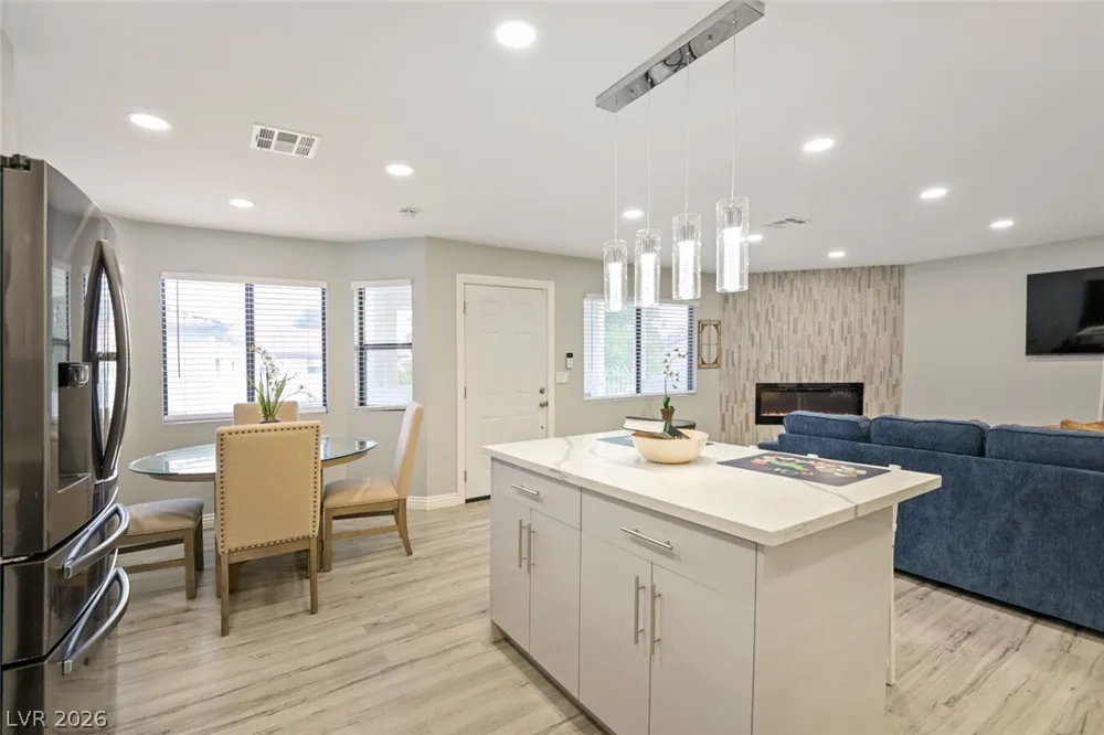 2720 Beaver Creek Court #202 Las Vegas, NV 89117