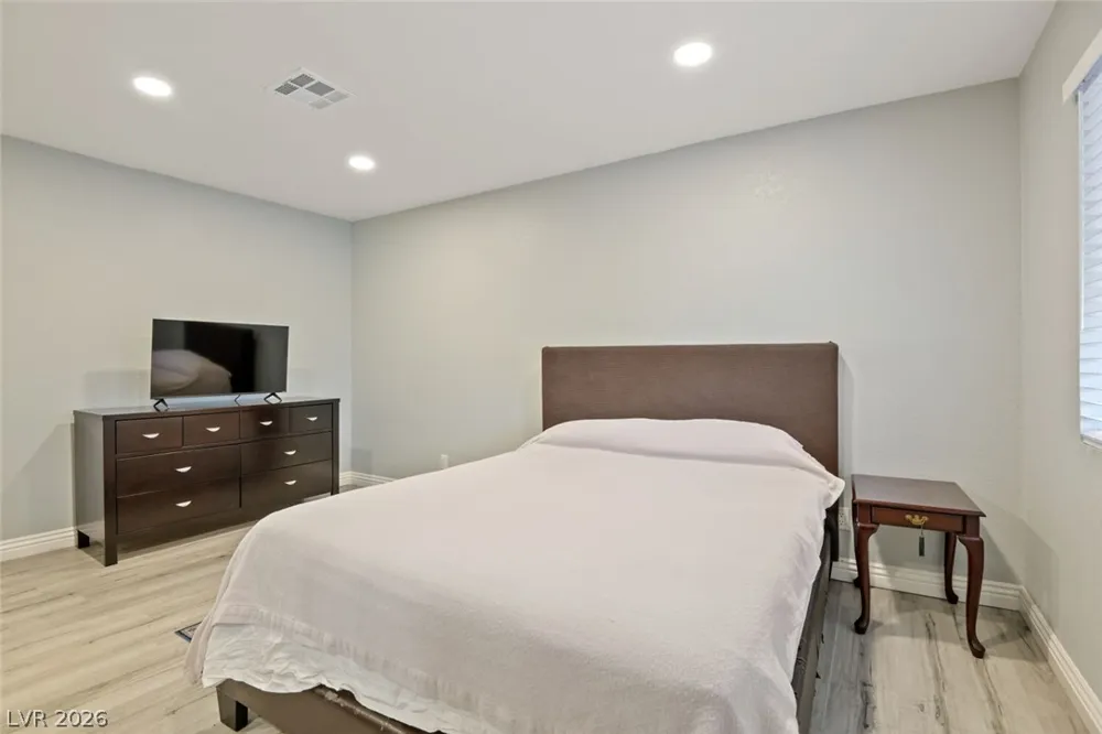 2720 Beaver Creek Court #202 Las Vegas, NV 89117