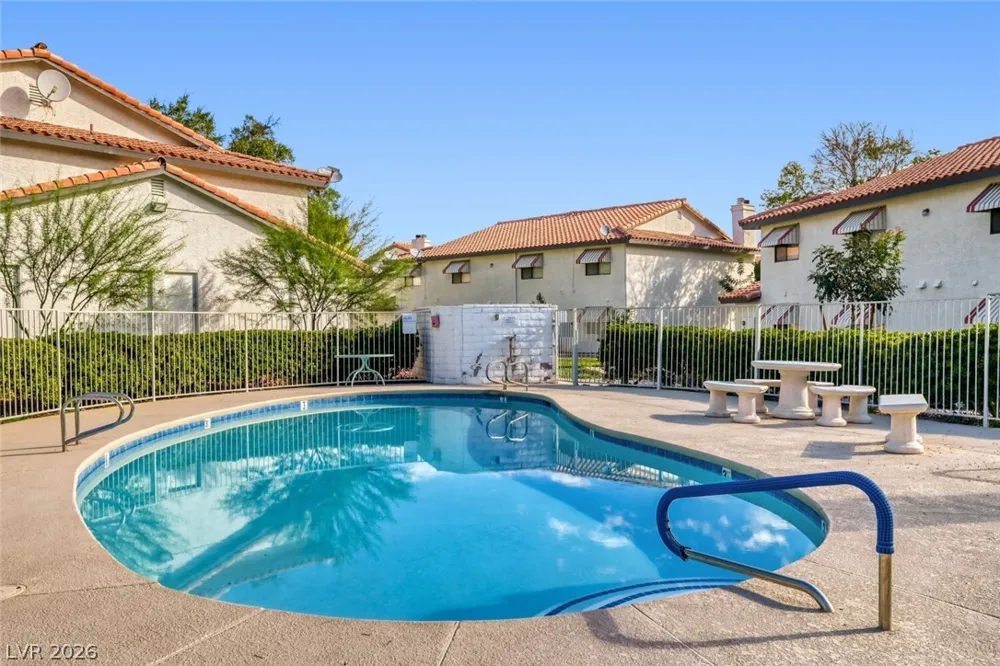 2720 Beaver Creek Court #202 Las Vegas, NV 89117