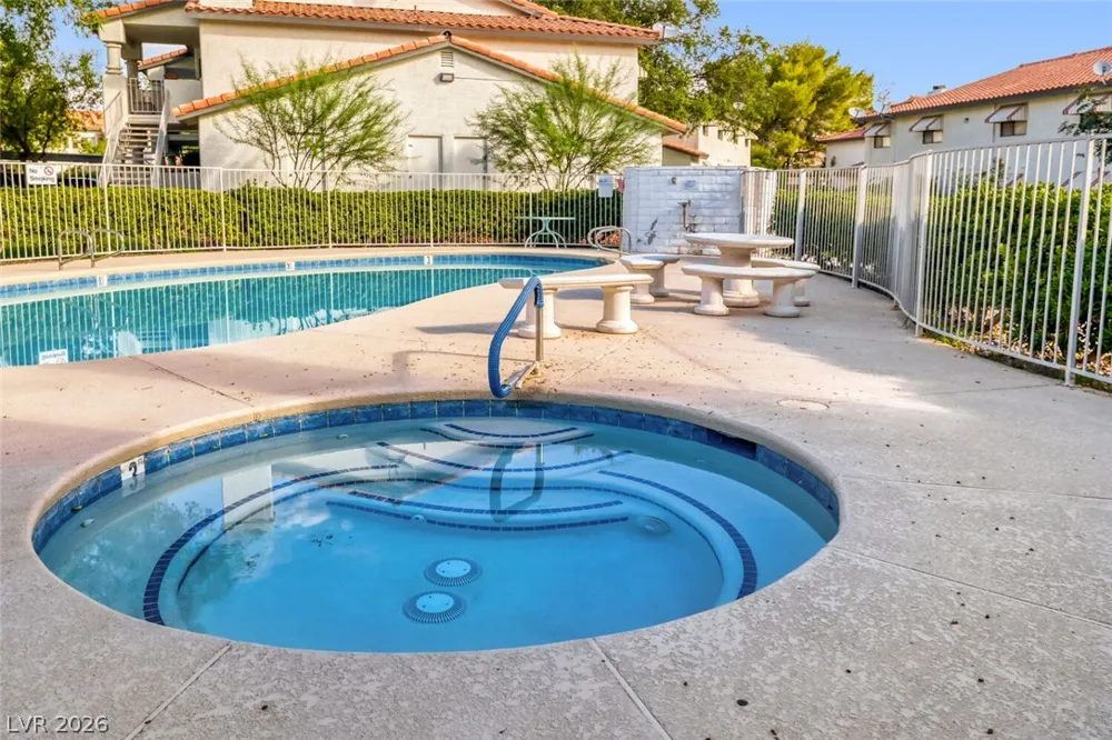 2720 Beaver Creek Court #202 Las Vegas, NV 89117