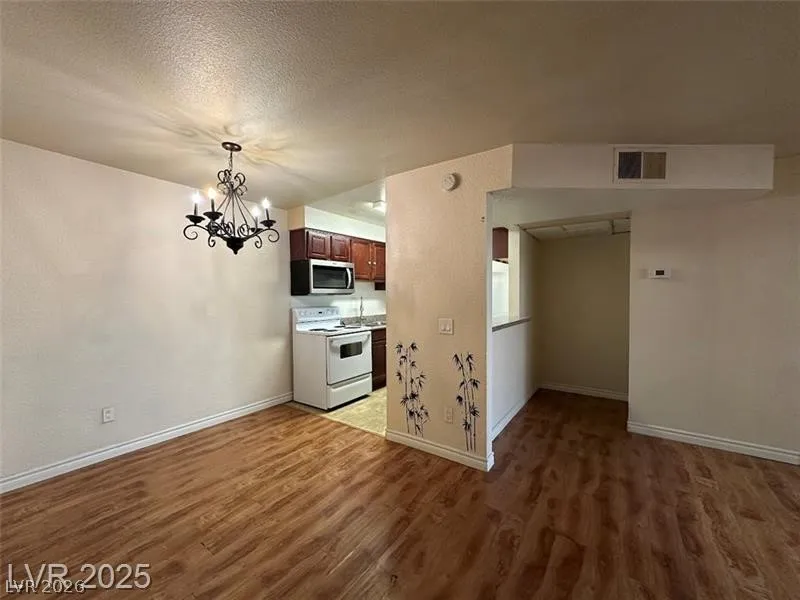 2606 S Durango Drive #172 Las Vegas, NV 89117