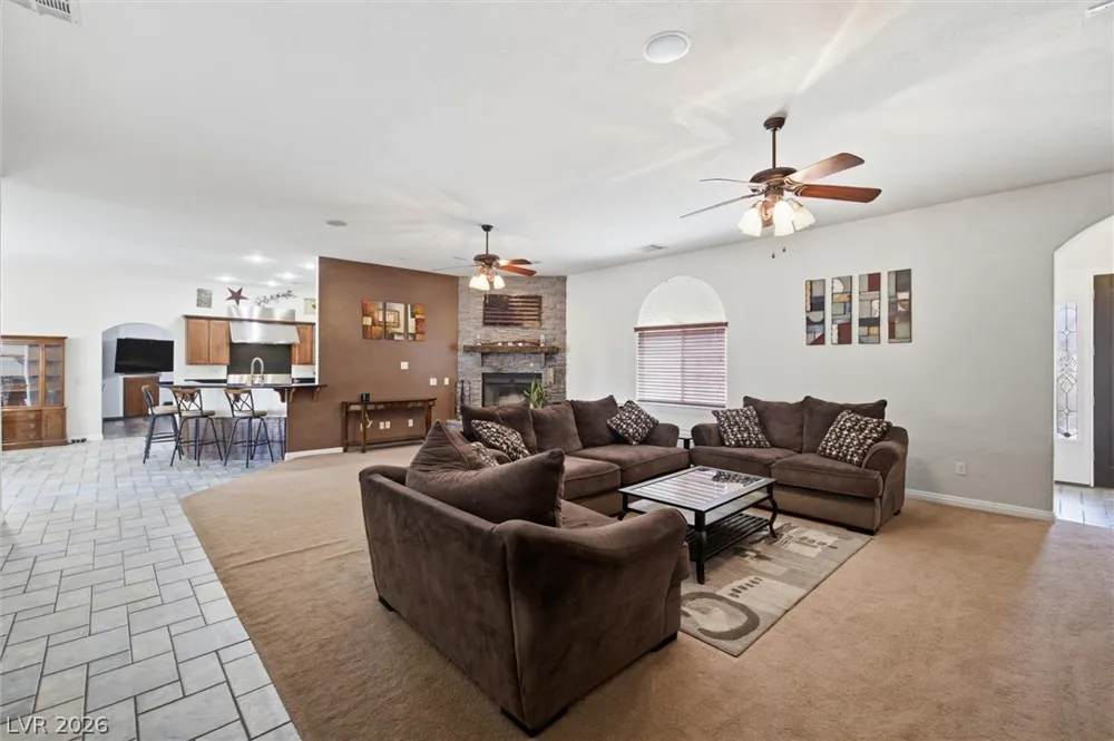 3890 Oakleaf Avenue Pahrump, NV 89048