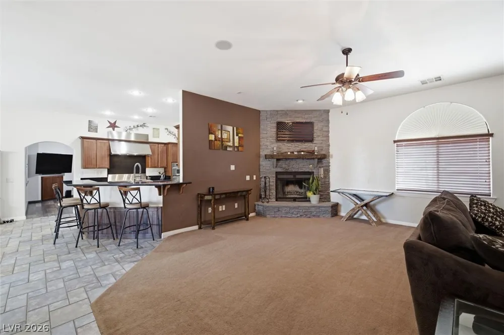 3890 Oakleaf Avenue Pahrump, NV 89048