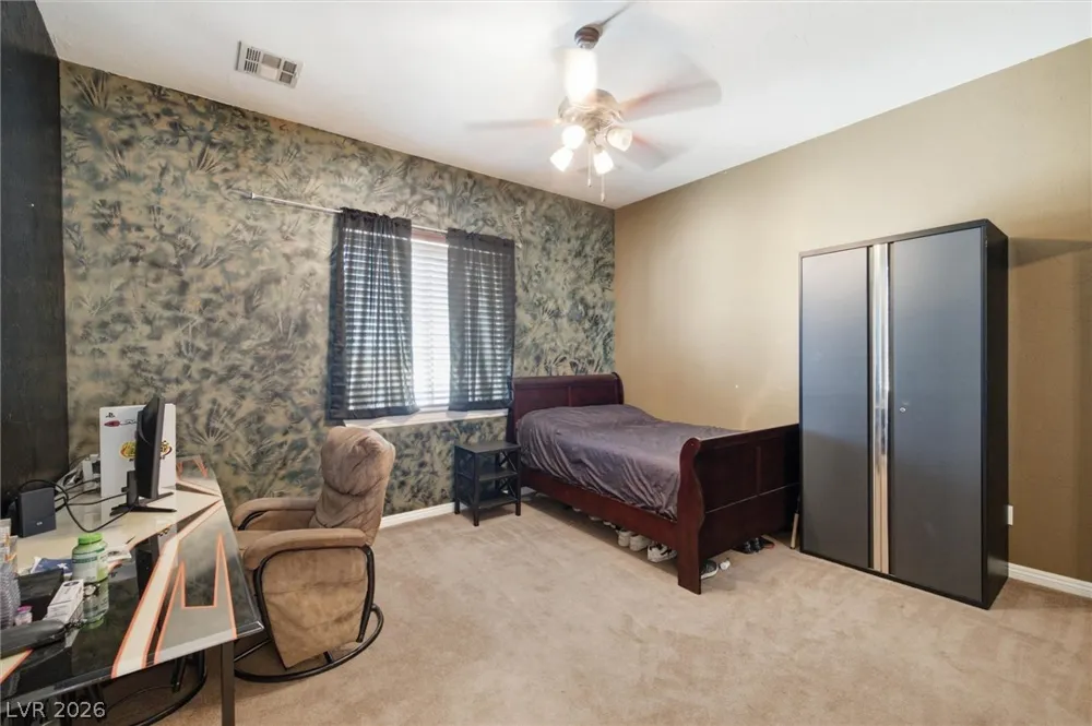 3890 Oakleaf Avenue Pahrump, NV 89048