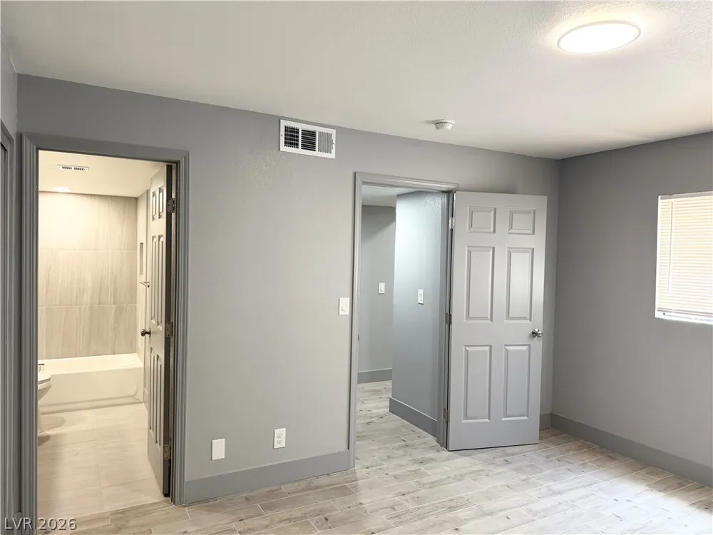 4160 Gannet Circle #341 Las Vegas, NV 89103