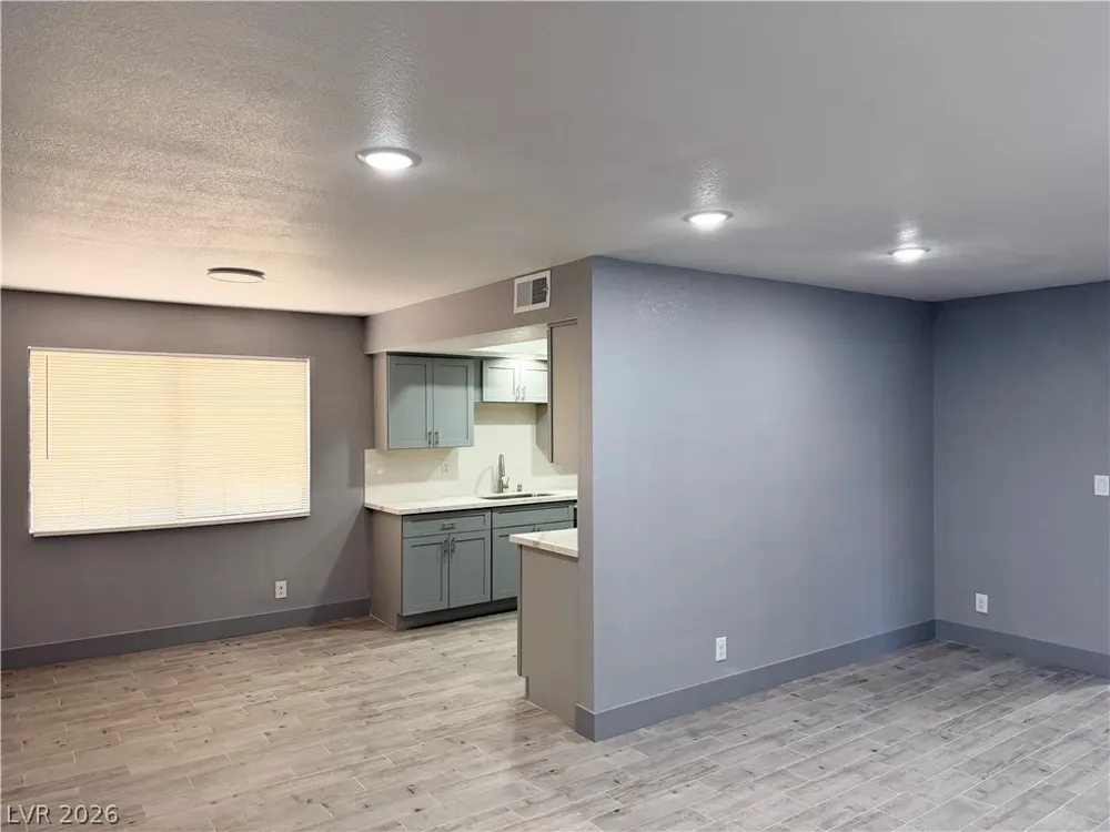 4160 Gannet Circle #341 Las Vegas, NV 89103