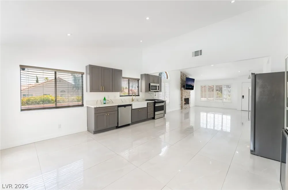 9028 Cypress Point Way Las Vegas, NV 89117