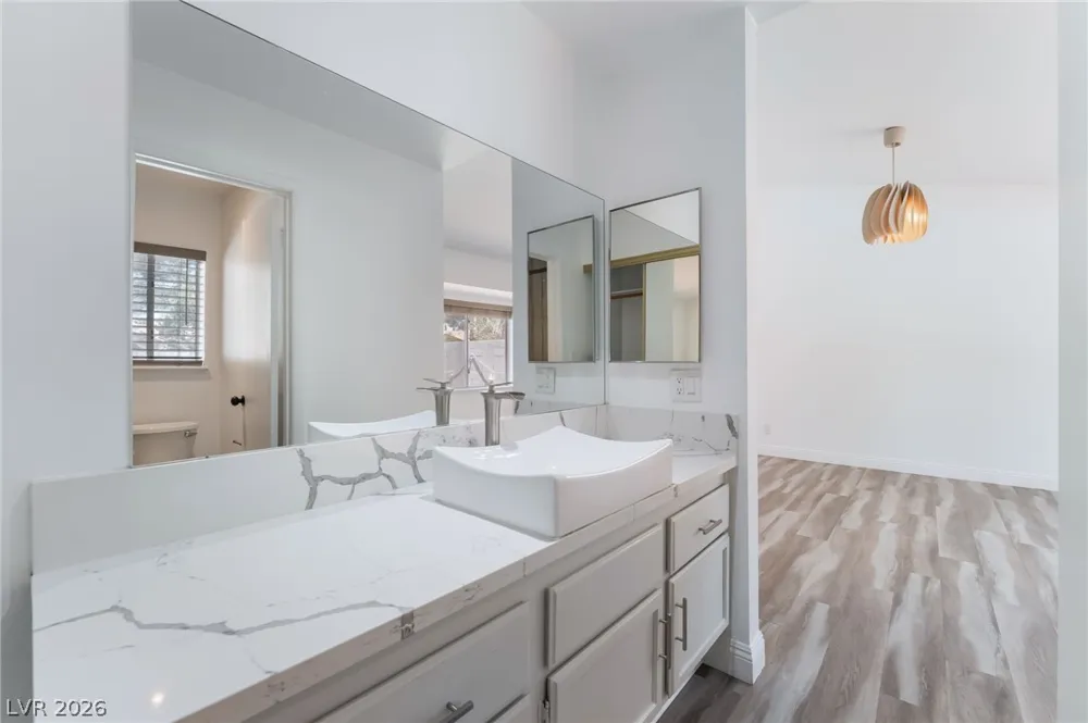9028 Cypress Point Way Las Vegas, NV 89117