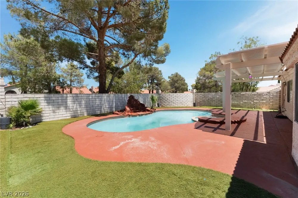 9028 Cypress Point Way Las Vegas, NV 89117