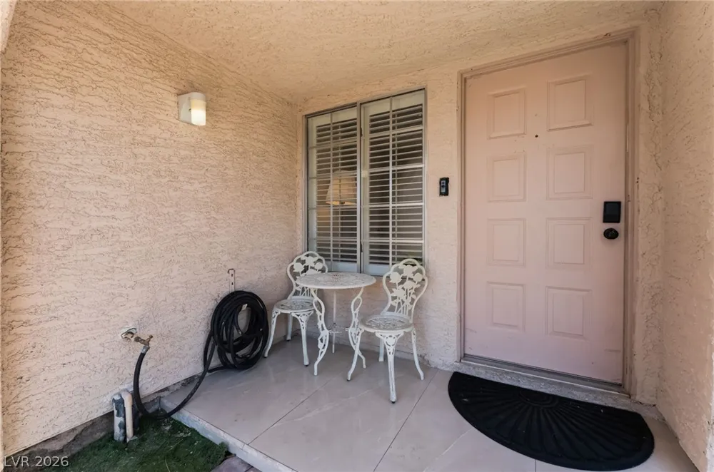 9028 Cypress Point Way Las Vegas, NV 89117