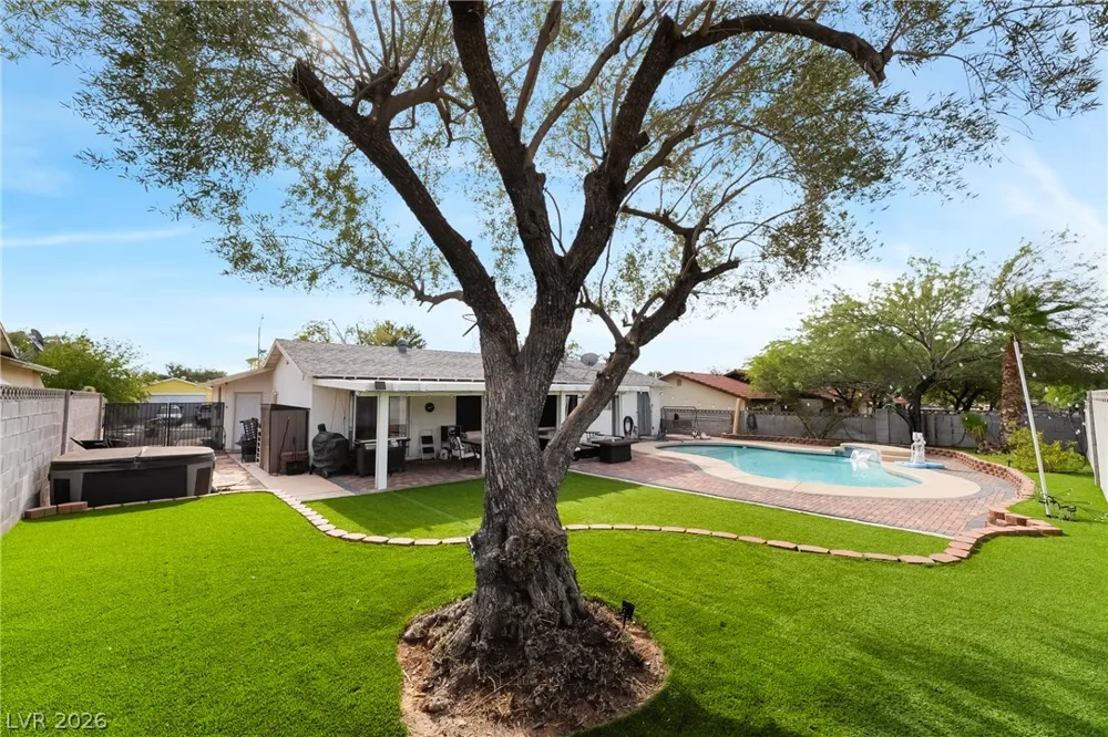 1404 Gloria Lane Boulder City, NV 89005