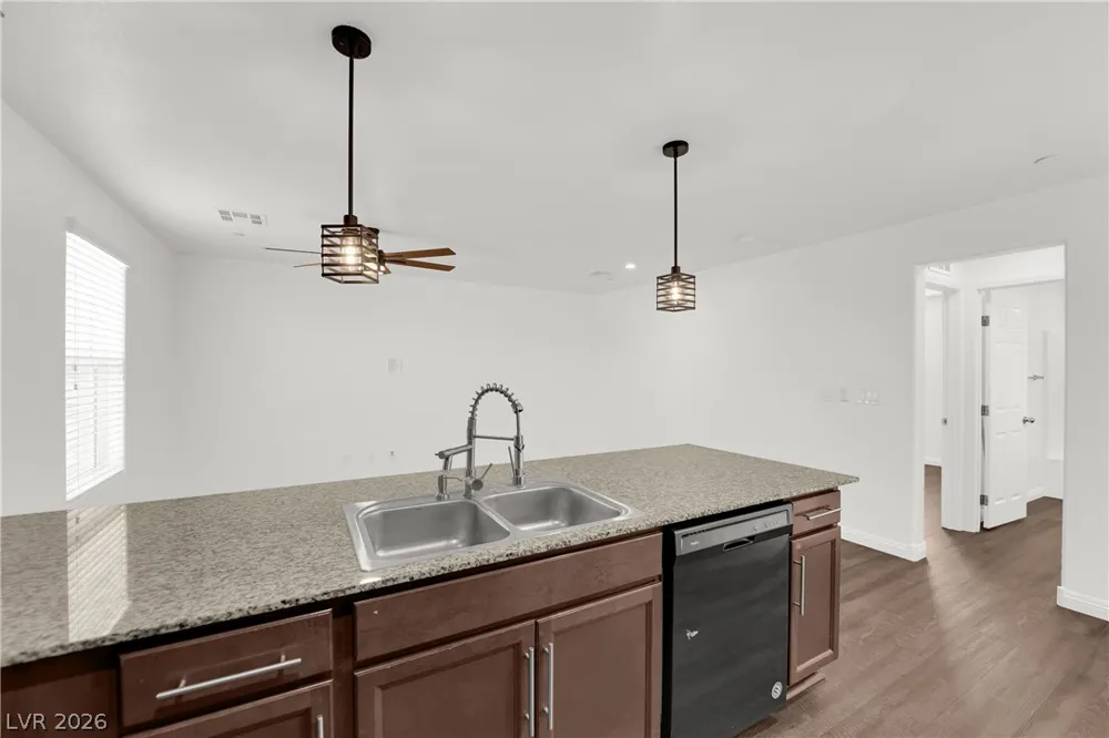 4594 Ingleton Circle Las Vegas, NV 89115
