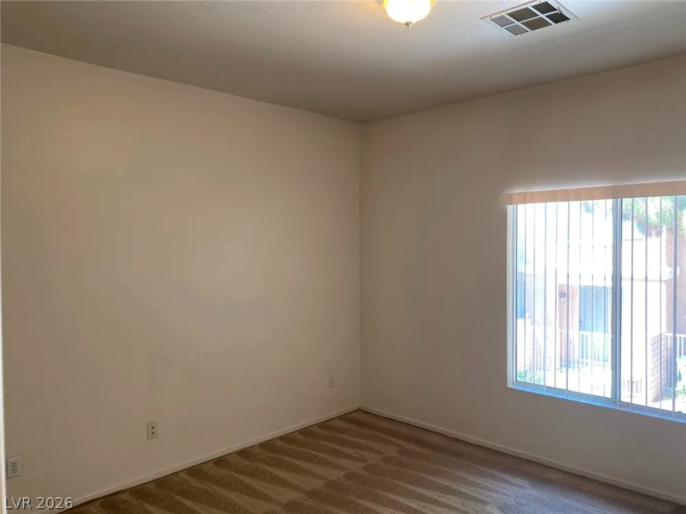 251 S Green Valley Parkway #1012 Henderson, NV 89012