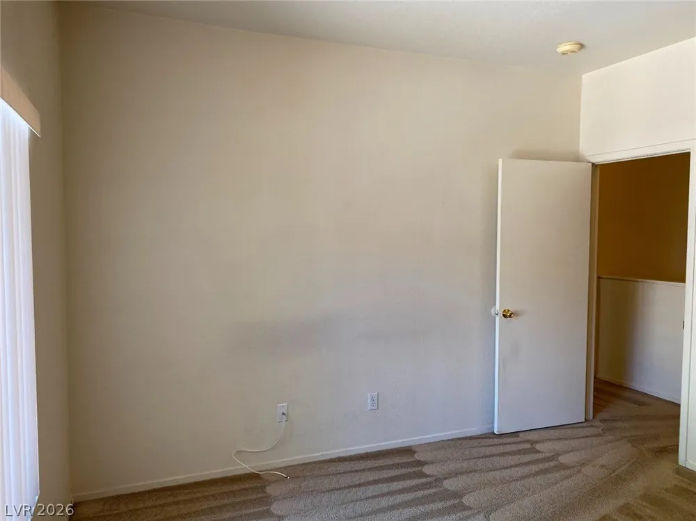 251 S Green Valley Parkway #1012 Henderson, NV 89012
