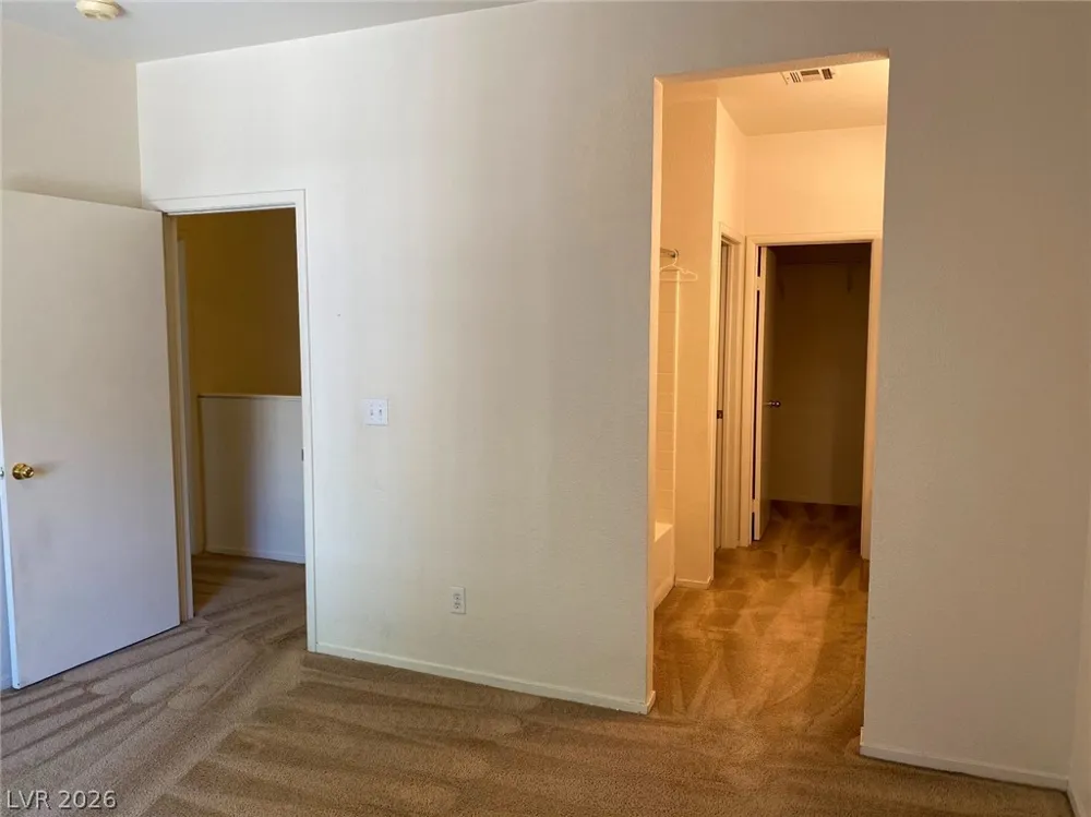 251 S Green Valley Parkway #1012 Henderson, NV 89012