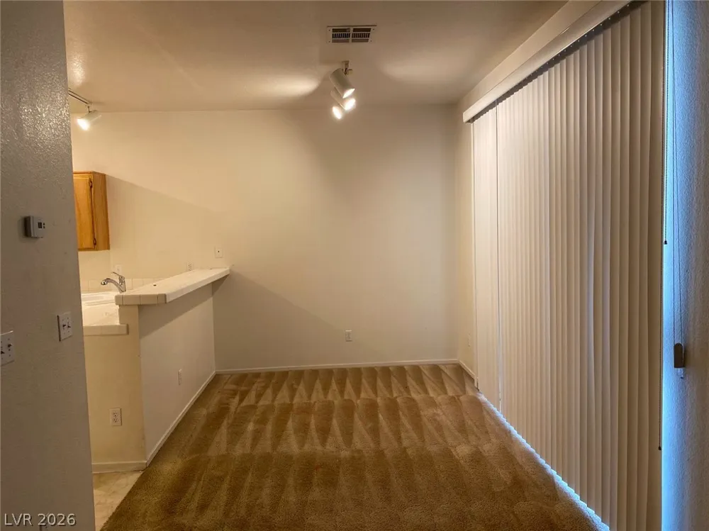 251 S Green Valley Parkway #1012 Henderson, NV 89012