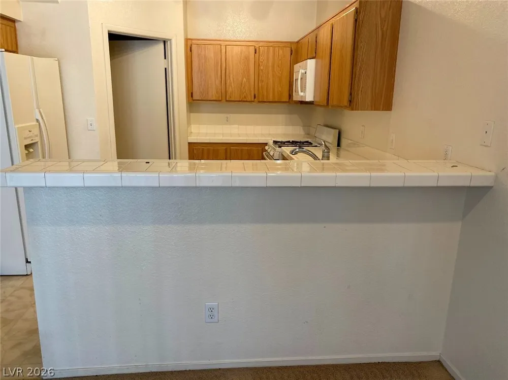 251 S Green Valley Parkway #1012 Henderson, NV 89012