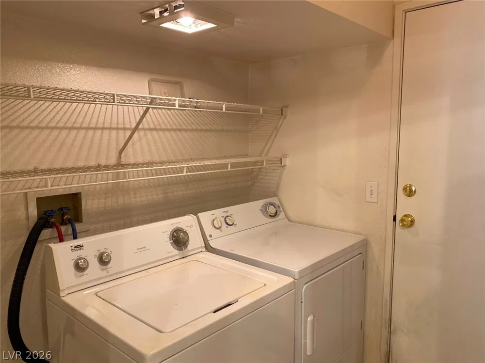 251 S Green Valley Parkway #1012 Henderson, NV 89012
