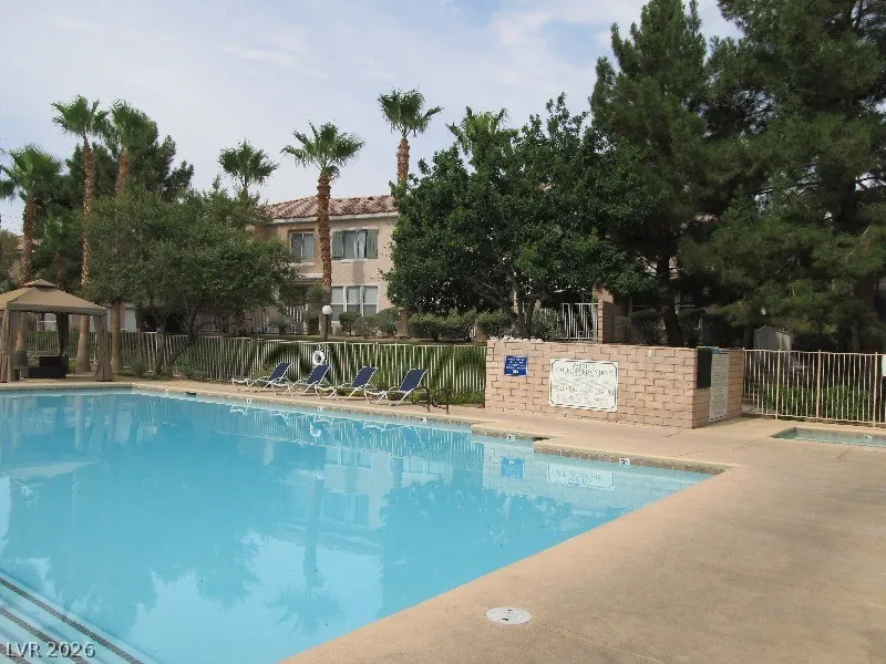 251 S Green Valley Parkway #1012 Henderson, NV 89012
