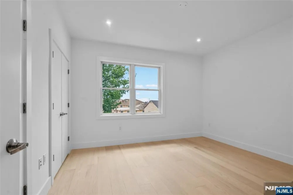 1409 85th Street North Bergen, NJ 07047