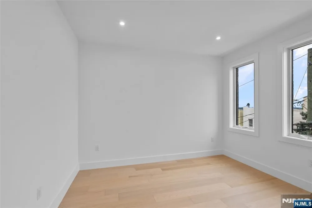 1409 85th Street North Bergen, NJ 07047