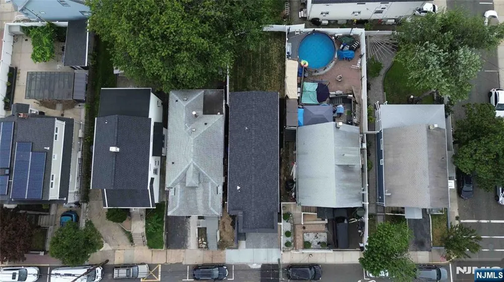 1409 85th Street North Bergen, NJ 07047