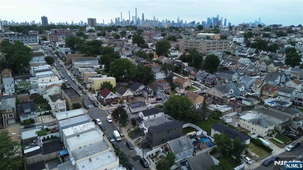 1409 85th Street North Bergen, NJ 07047