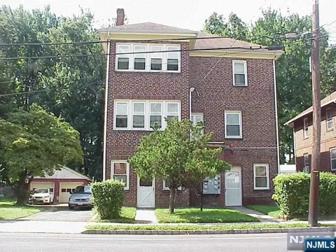 178 Warren Street 5