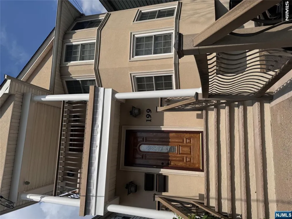 199 Maple Avenue Wallington, NJ 07057