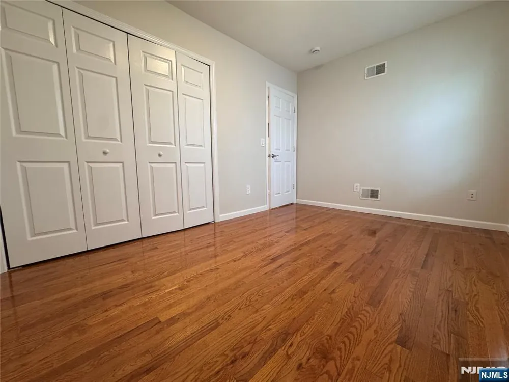 199 Maple Avenue Wallington, NJ 07057