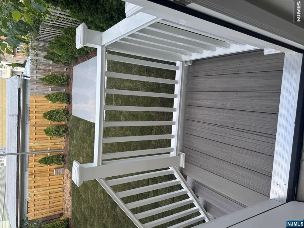 199 Maple Avenue Wallington, NJ 07057