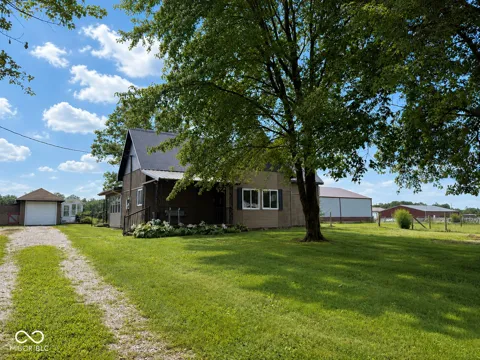 4589 County Road 575 E