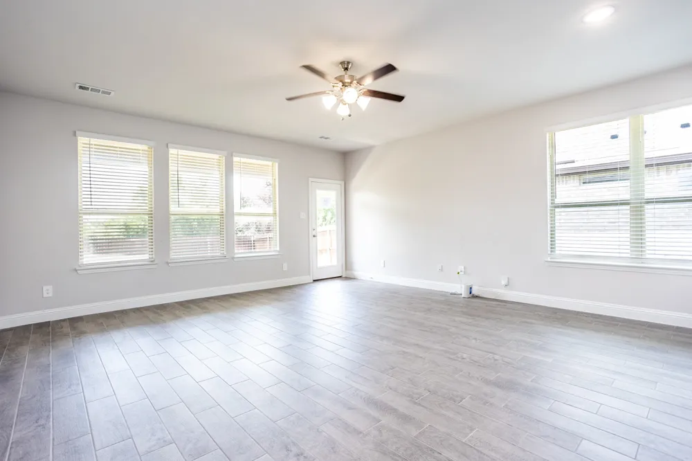 1557 Addison Drive Lancaster, TX 75134
