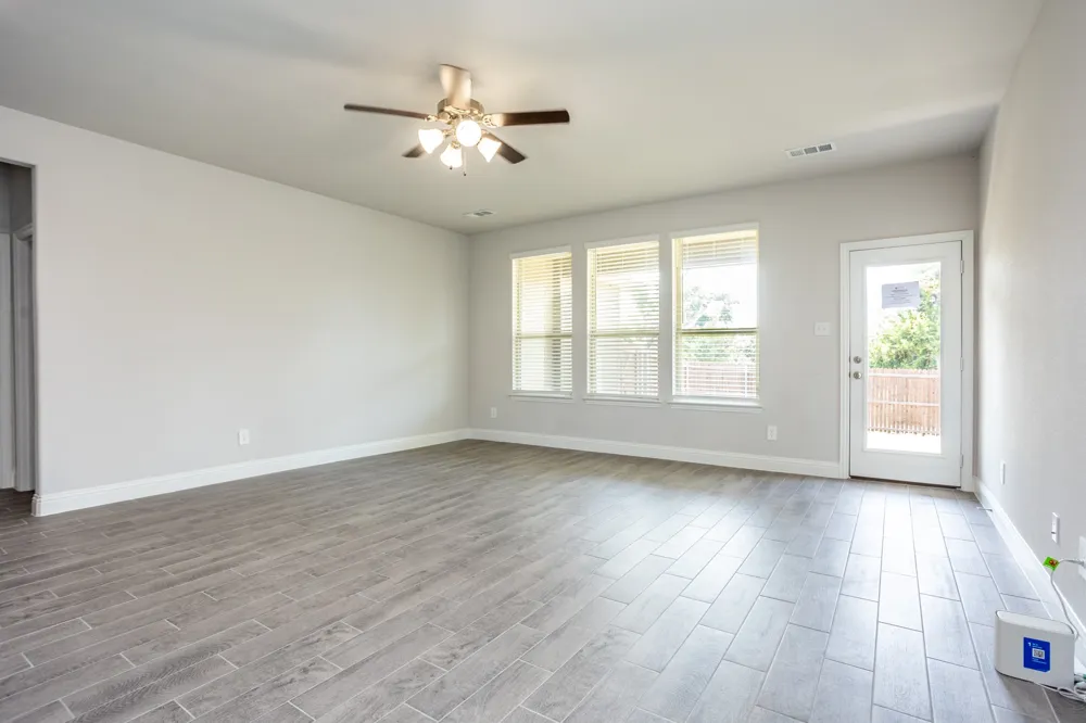 1557 Addison Drive Lancaster, TX 75134