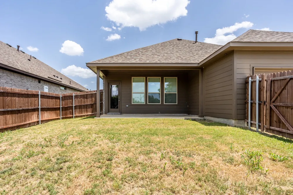 1557 Addison Drive Lancaster, TX 75134