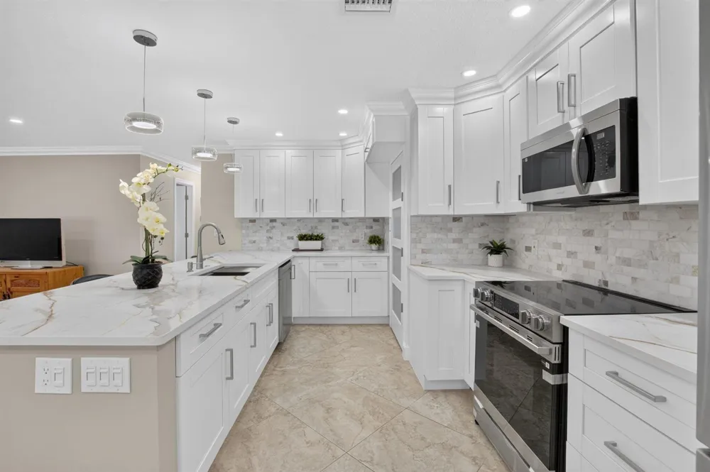 5790 WANDA LANE Delray Beach, FL 33484
