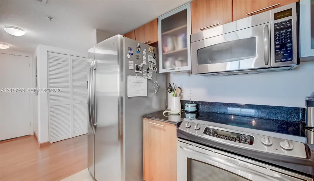 1800 Bayshore Dr #2108 Miami, FL 33132