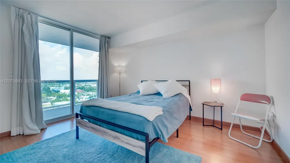 1800 Bayshore Dr #2108 Miami, FL 33132