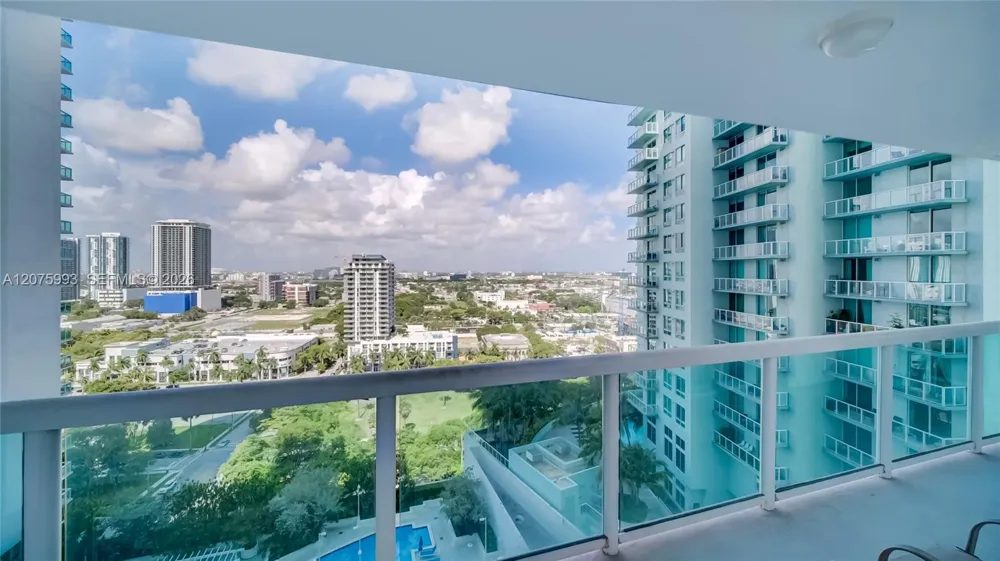1800 Bayshore Dr #2108 Miami, FL 33132