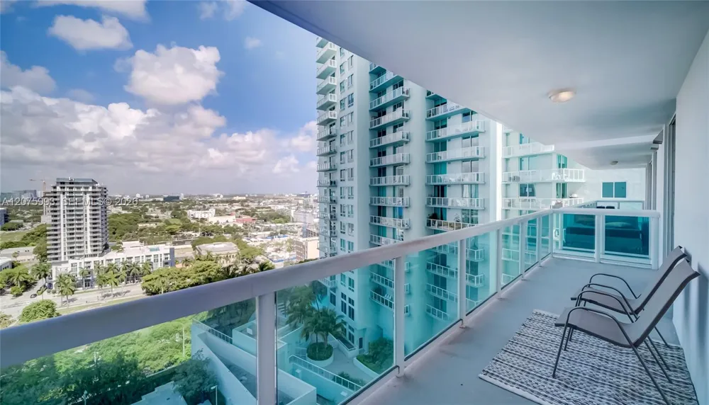 1800 Bayshore Dr #2108 Miami, FL 33132