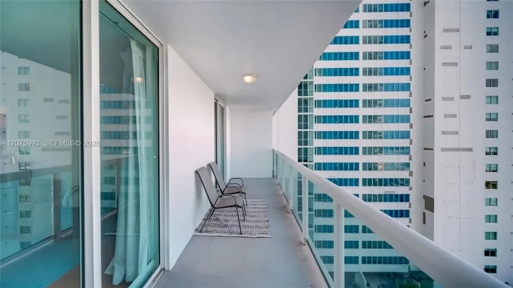 1800 Bayshore Dr #2108 Miami, FL 33132