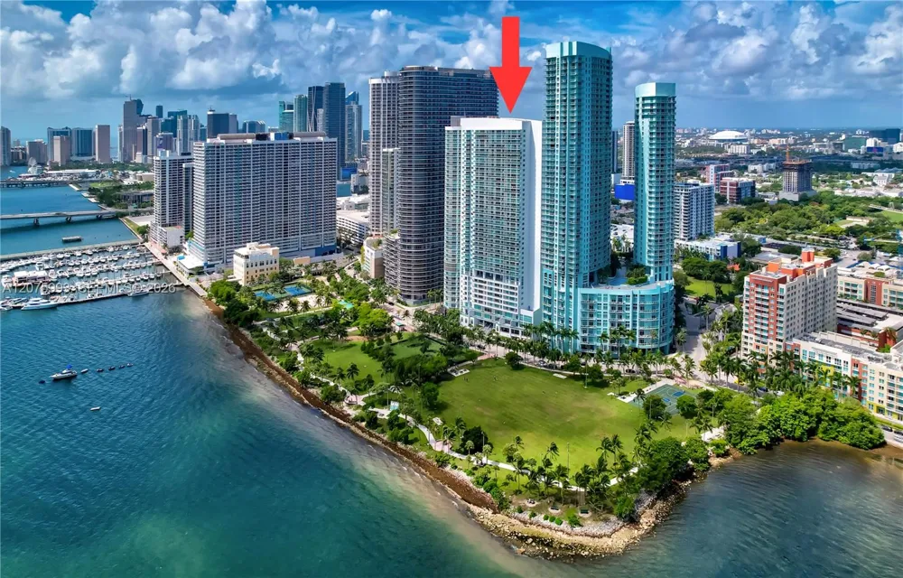 1800 Bayshore Dr #2108 Miami, FL 33132