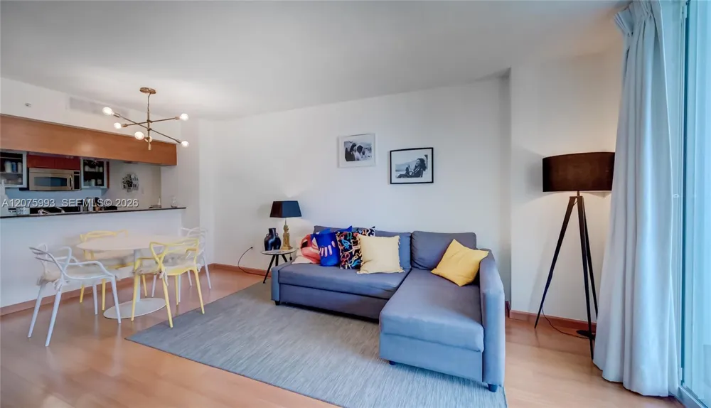 1800 Bayshore Dr #2108 Miami, FL 33132