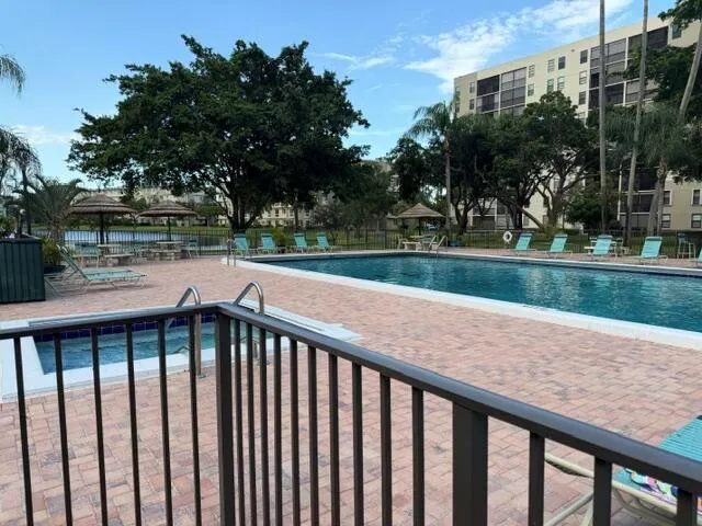 2209 S CYPRESS BEND DRIVE #104 Pompano Beach, FL 33069
