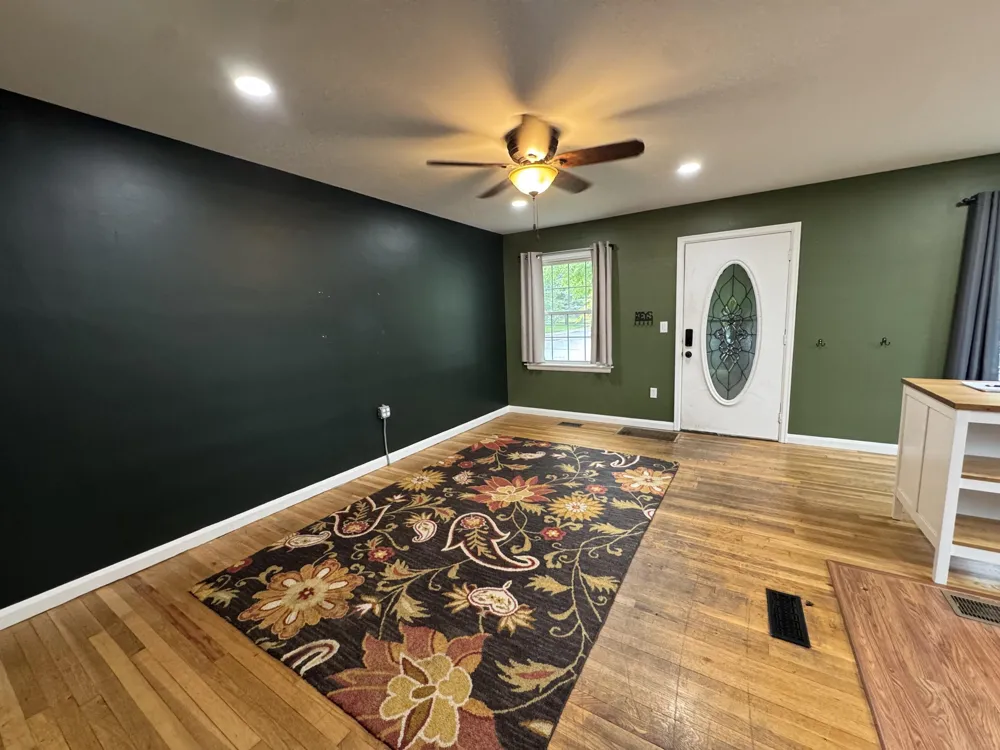 546 Northwestern Drive Adrian City, MI 49221