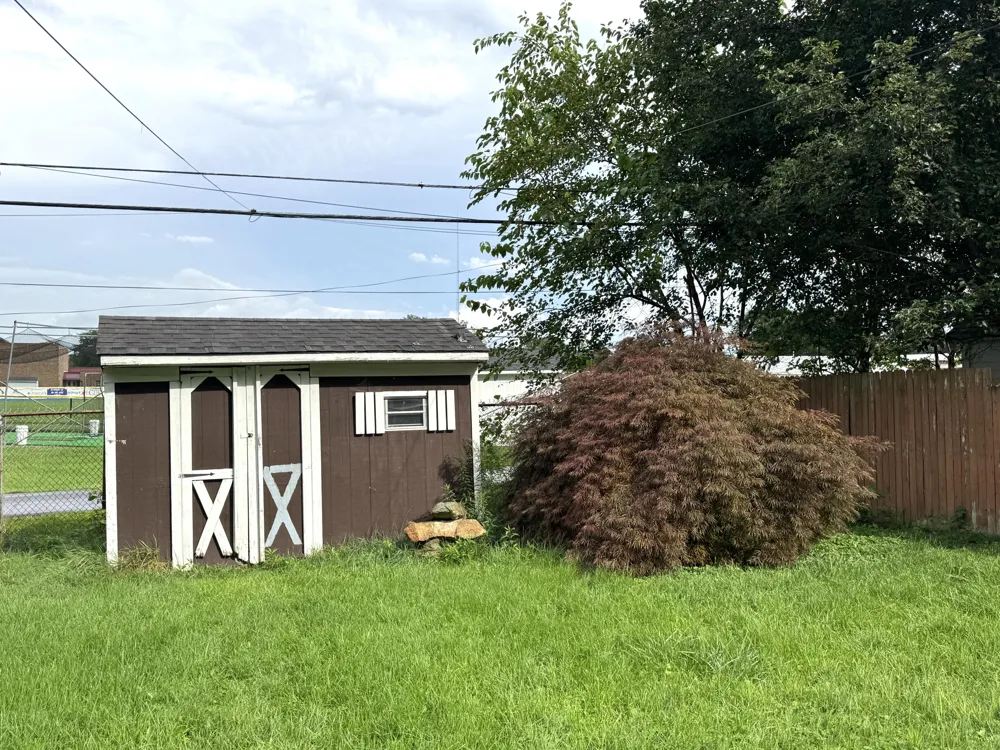 546 Northwestern Drive Adrian City, MI 49221
