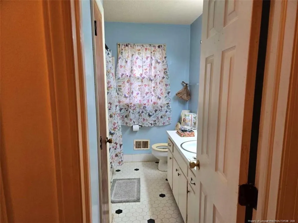 5209 Sedgefield Drive Raleigh, NC 27609