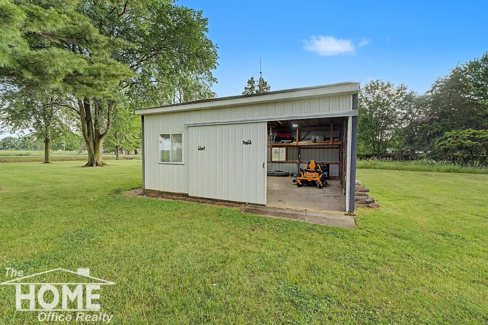 9800 Ferden Road Chesaning Township, MI 48616
