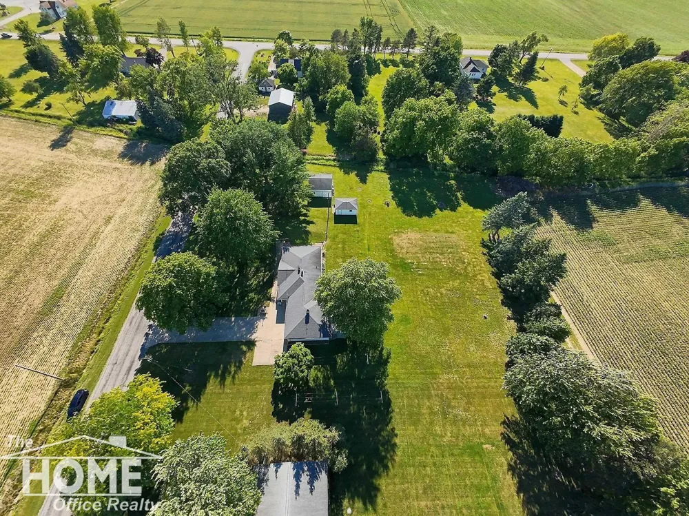 9800 Ferden Road Chesaning Township, MI 48616